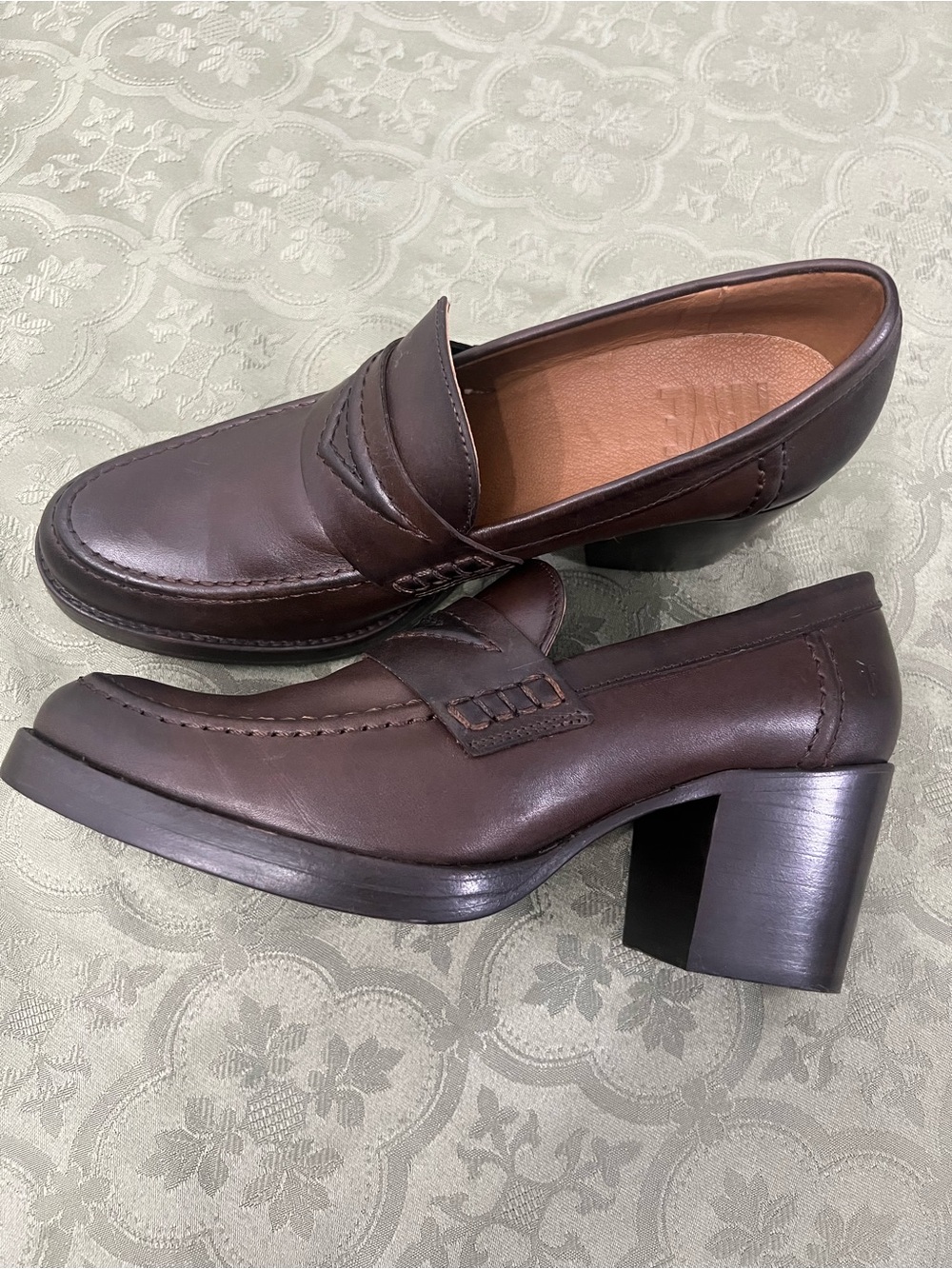 Flye heels Classic Women's Brown Leather Block Heel Loafers